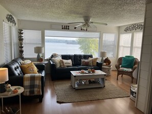 Smart-tv och eldstad