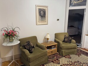 3 chambres, fer et planche à repasser, Wi-Fi, literie fournie