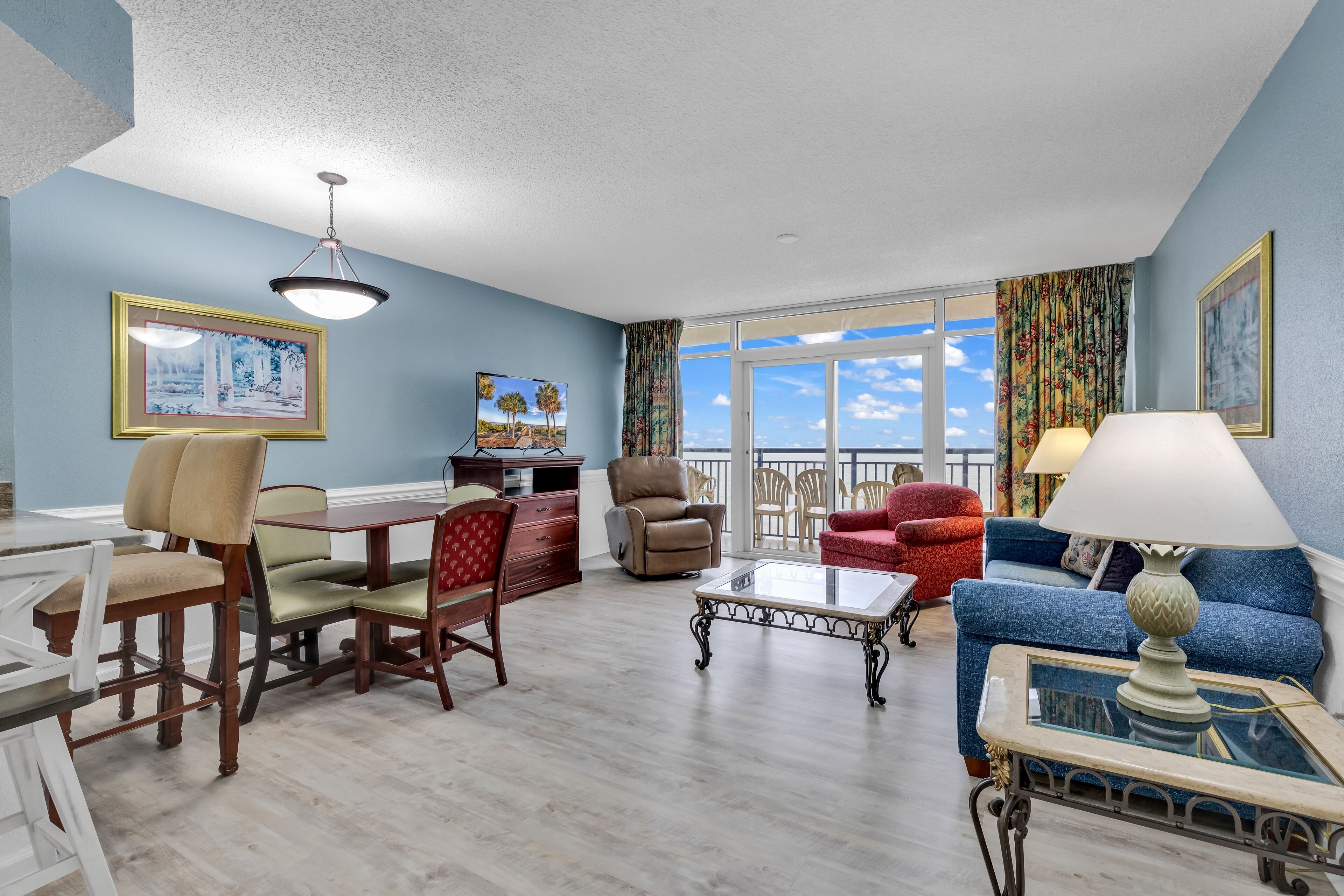 Signature-huoneisto, 1 makuuhuone, valtamerinäköala, valtameren rannalla | Olohuone