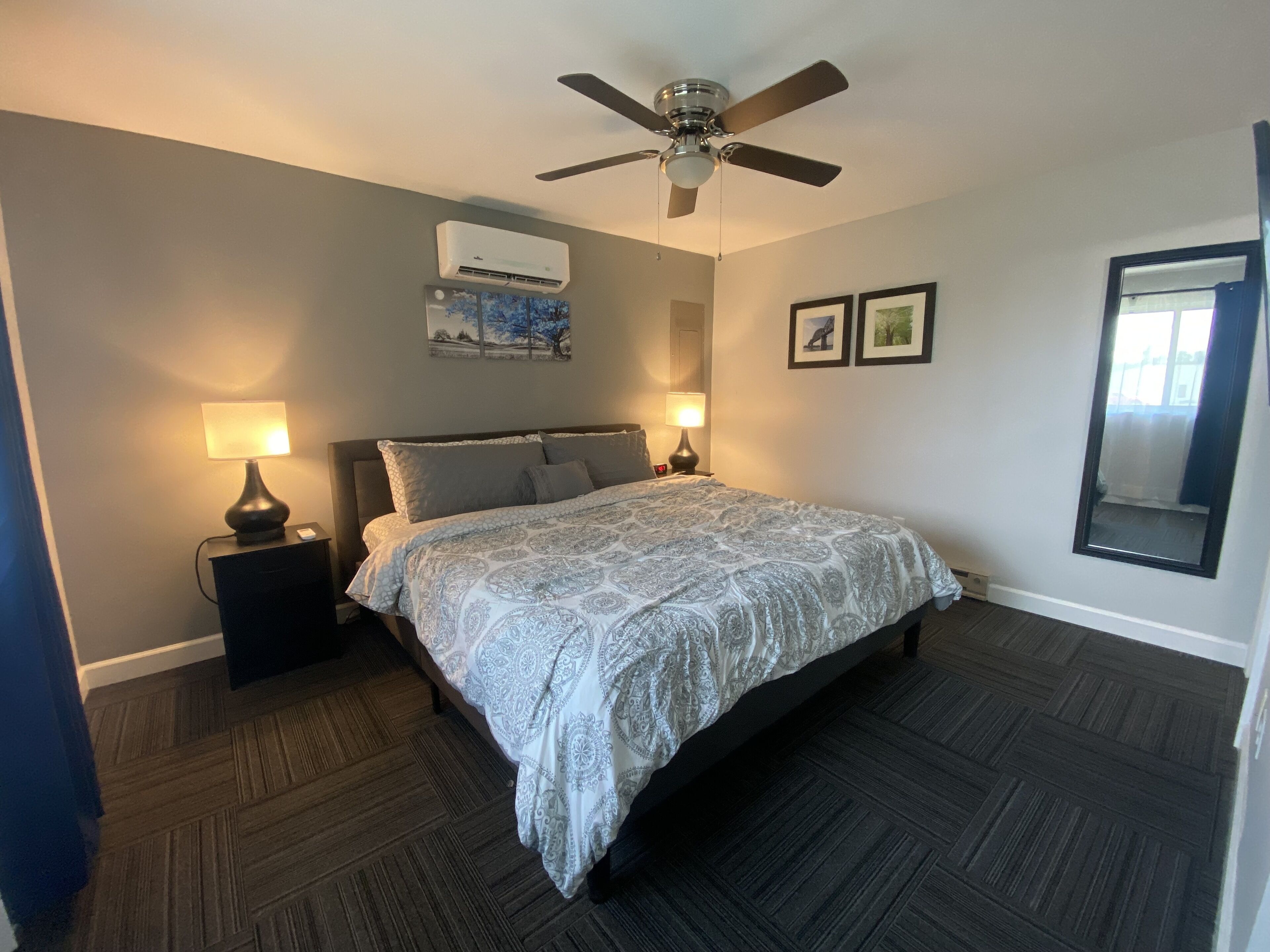 2 bedrooms, iron/ironing board, WiFi, bed sheets