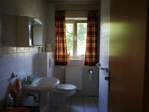Bathroom - Ferienwohnung in Schleswig-holstein, Hohn (Hohn)