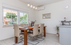 Appartement | Cuisine privée | Réfrigérateur, vaisselle et ustensiles