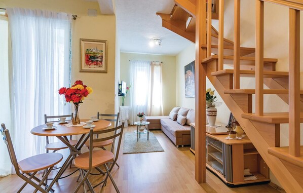 Apartment | Living room - Awesome Home in Rovinj With Wifi and 0 Bedrooms (Rovinj)