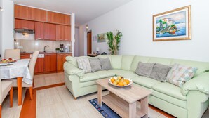 Unclassified image, 3 of 26, button - Stunning Apartment in Selce With Wifi and 1 Bedrooms (Crikvenica)