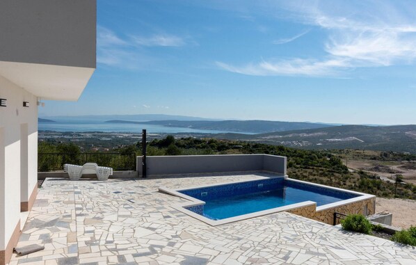 Alberca al aire libre 