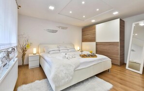 Rumah | 2 kamar tidur, Wi-Fi gratis, dan seprai linen