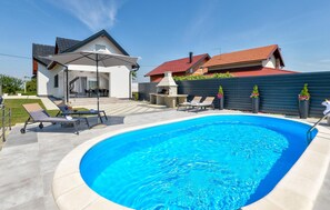 Udendørs pool