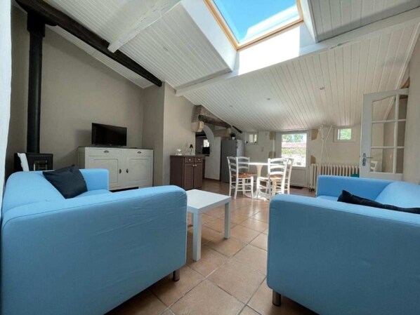 Televisie en een tafeltennistafel