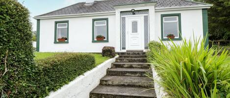 Cottage | Front of property