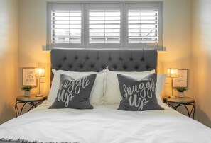 2 chambres, fer et planche à repasser, lit parapluie, accès Internet