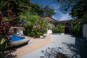 Udendørs pool