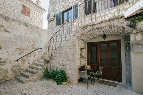 Apartment | Exterior