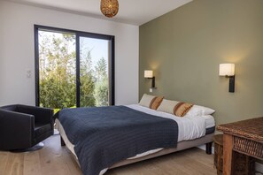 4 Schlafzimmer, Zimmersafe, kostenloses WLAN, Bettwäsche