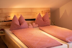 2 Schlafzimmer, Zimmersafe, Reisekinderbett, kostenloses WLAN