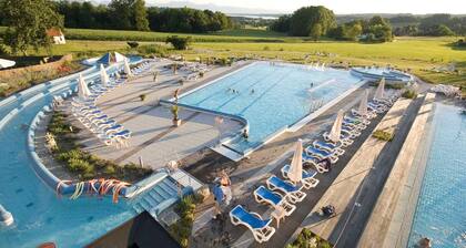 Neubau - Helle und Gemütliche Fewo Waldblick