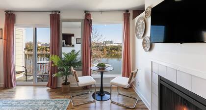 Downtown Condo with River View