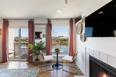 Downtown Condo with River View