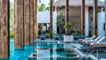 Couples treatment rooms, sauna, hot tub, steam room, Turkish bath