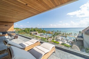 Panoramic Suite Ocean Front | Terassi/patio