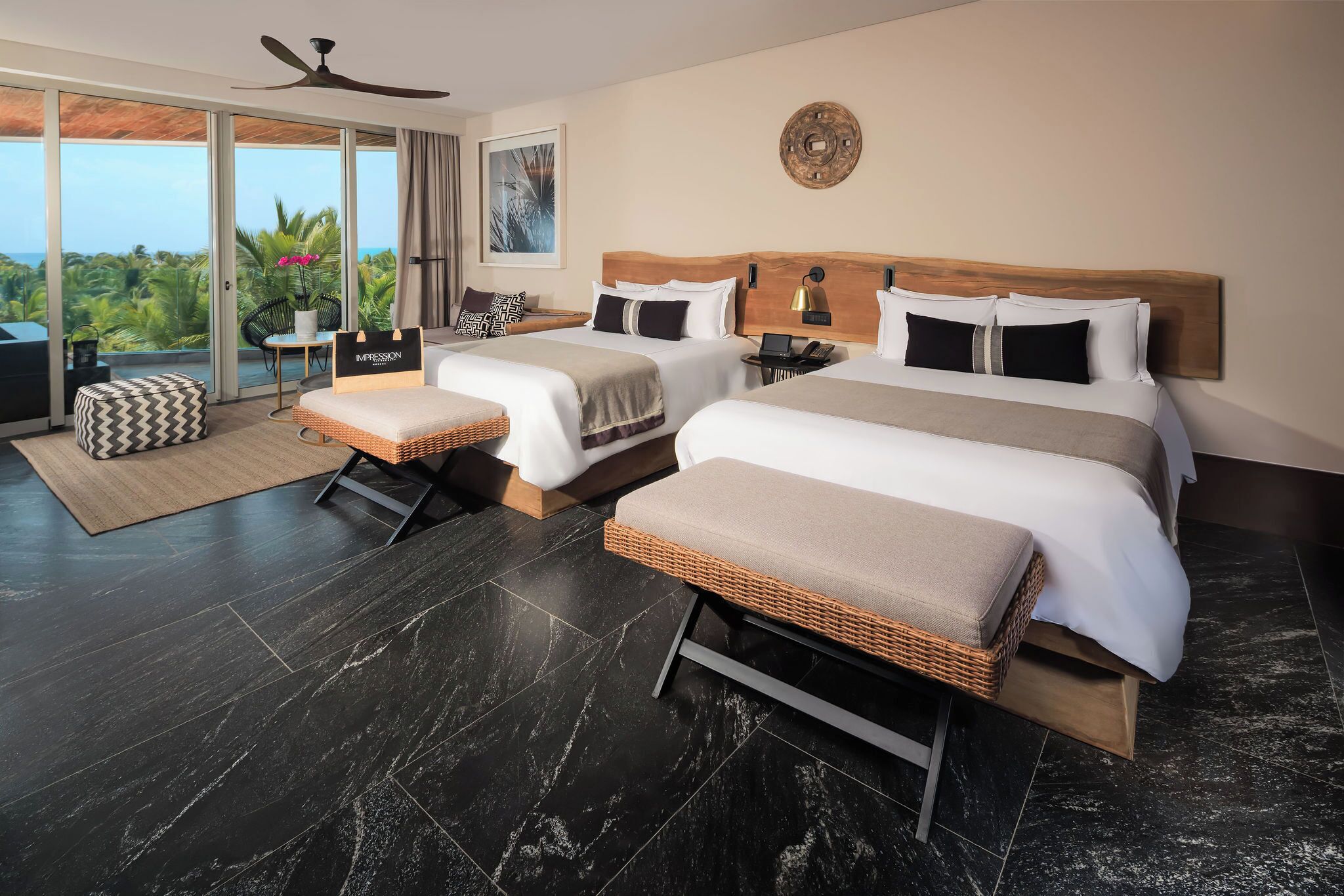 Signature Suite Double Tropical View | Literie de qualité supérieure, minibar, coffres-forts dans les chambres