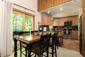 Fridge, microwave, oven, stovetop - Mountain condo by Okemo w/ hot tub (Ludlow)
