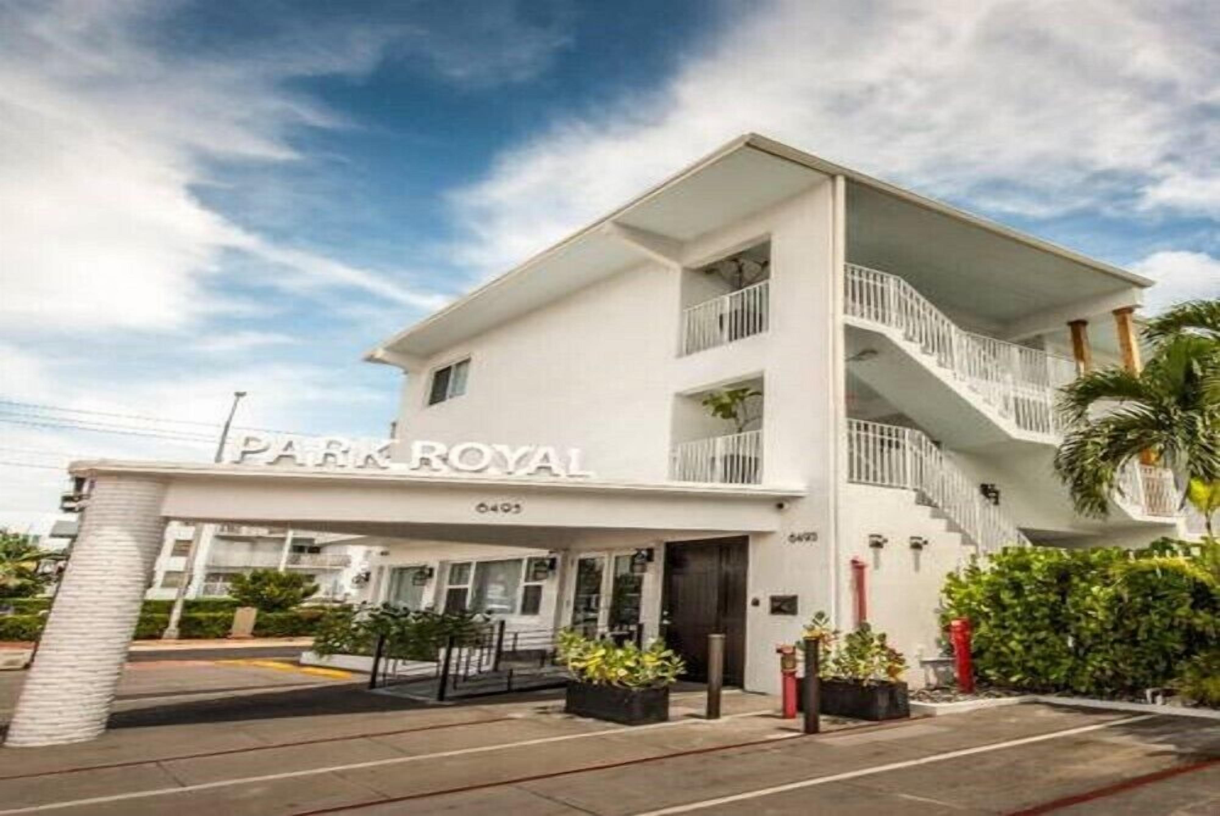 Family Vacation Junior Suite Located in North Beach Miami