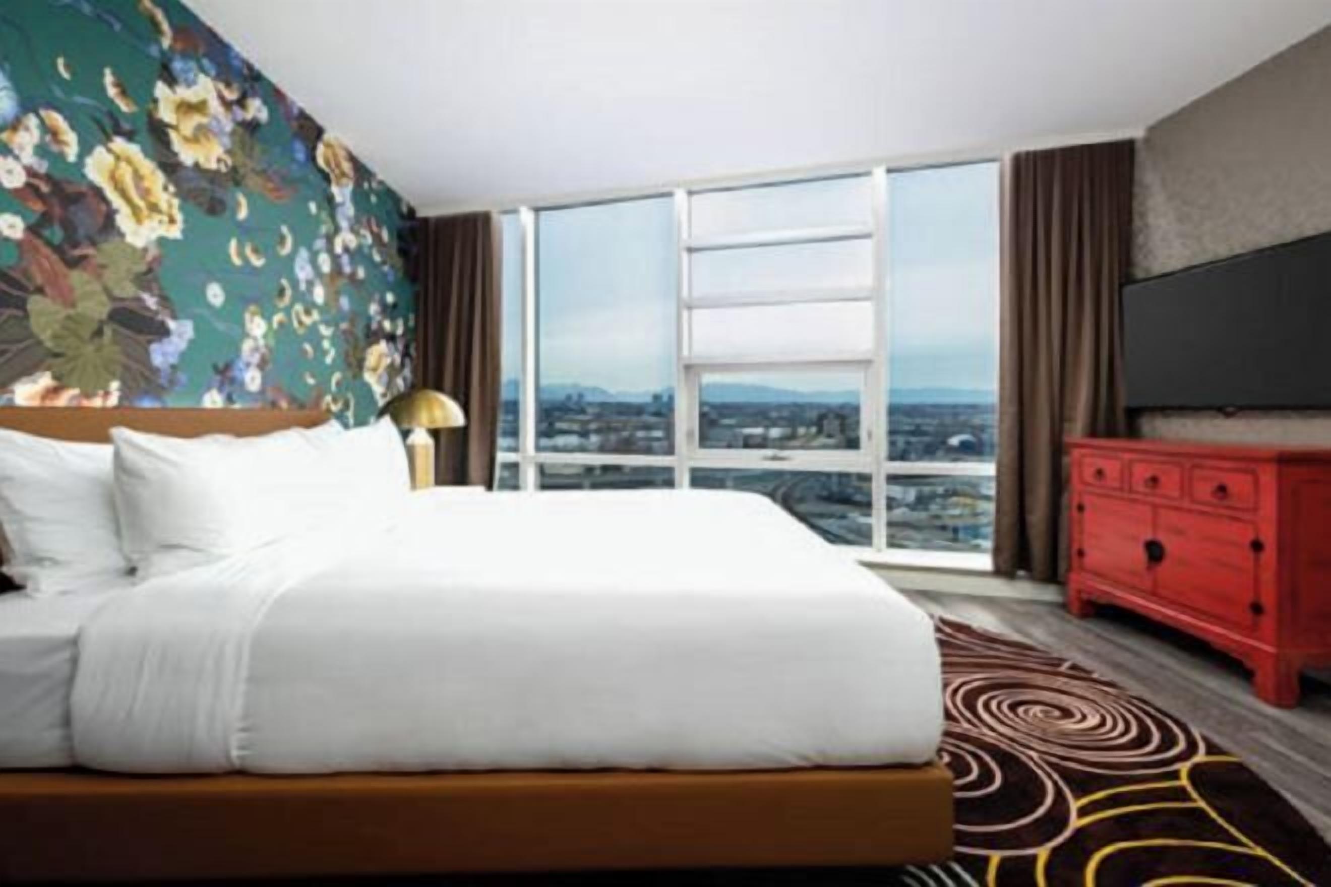 Premium bedding, down comforters, pillowtop beds, minibar