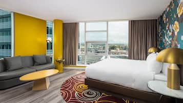 Deluxe Room, 1 King Bed, Corner | 1 bedroom, premium bedding, down comforters, pillowtop beds