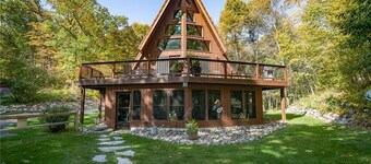 Chalet-Style Architectural Home on Star Lake - Crosslake