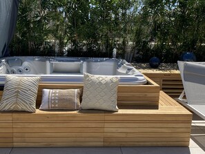 室外 SPA 浴池