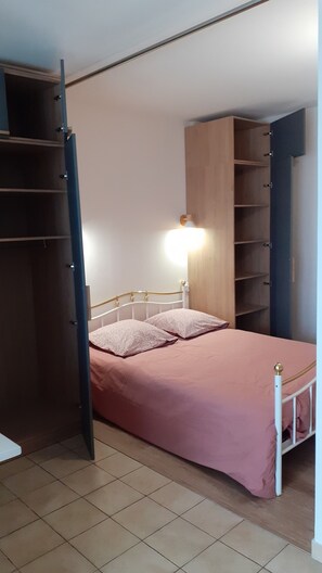 1 chambre, draps fournis
