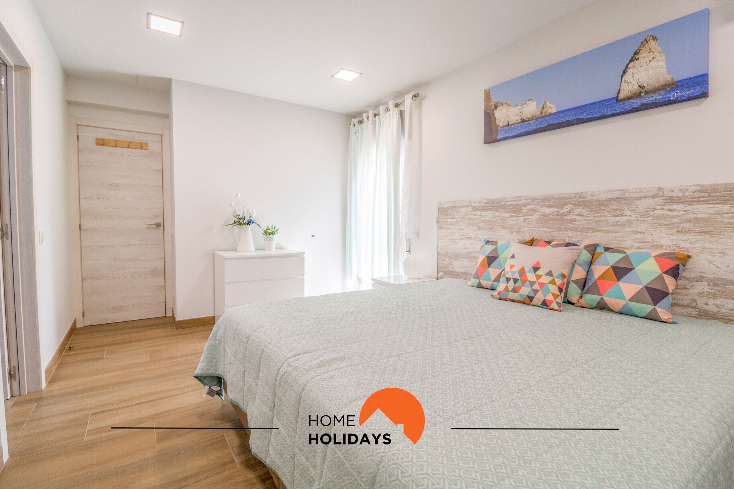 2 室のベッドルーム、アイロン / アイロン台、WiFi (無料)