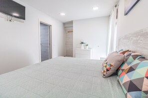 2 slaapkamers, een strijkplank/strijkijzer, gratis wifi