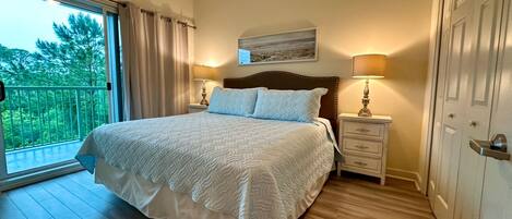 3 عدّة غرف نوم وسرير سفر وواي فاي مجانًا وملاءات أسرّة