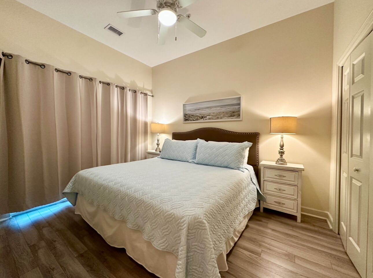 3 bedrooms, travel cot, free WiFi, bed sheets