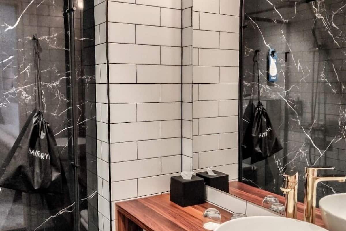 shower, rainfall showerhead, hair dryer, heated floors