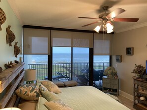 2 bedrooms, WiFi, bed sheets - Family Friendly Beautiful Beach Front Unit! (Dauphin Island)
