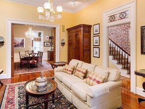 Living room - Broughton Street House Estate (Savannah)