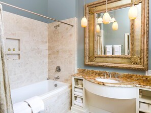 Condo, Multiple Beds (Broughton Street House Estate) | Bathroom