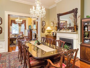 House, Multiple Beds (Broughton Street Main House) | Private kitchen - Broughton Street Main House (Savannah)