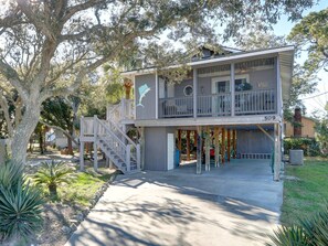 Exterior - Blue Marlin (Tybee Island)