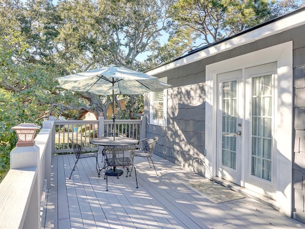 House, Multiple Beds (Blue Marlin) | Balcony