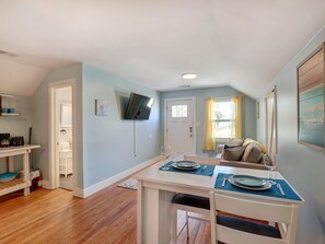 Condo, Multiple Beds (Sundial Inn Unit 3) | Living room