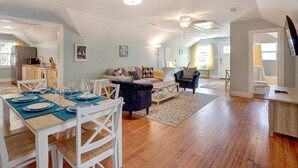 Apartment, Mehrere Betten (Sundial Inn Unit 4) | Wohnzimmer