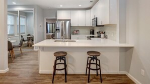 House, Multiple Beds (Hunter's Knoll Garden) | Private kitchen | Coffee/tea maker, fridge, microwave, dishwasher - Hunter's Knoll Garden (Savannah)