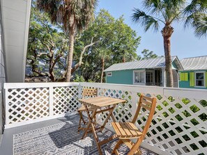 Talo, useita sänkyjä (Sundial Inn) | Parveke