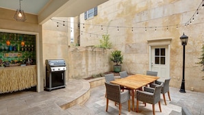 Condo, Plusieurs lits (Broughton Deco) | Restauration en plein air