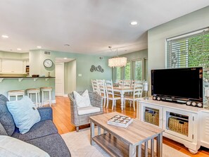 ハウス ベッド (複数台) (Oleander Oasis) | リビングルーム