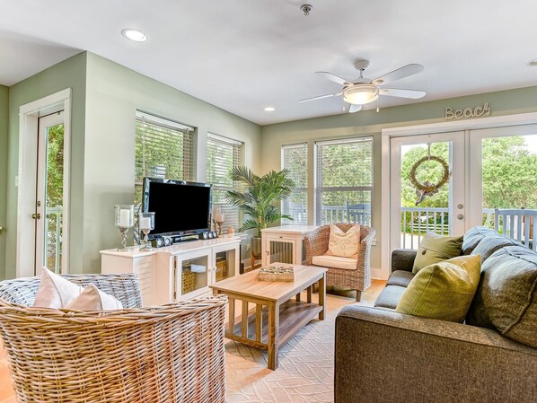 ハウス ベッド (複数台) (Oleander Oasis) | リビングルーム