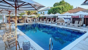 Apartment, Mehrere Betten (Catch the Breeze) | Pool